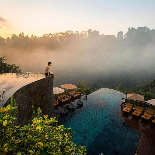Hanging garden hotel