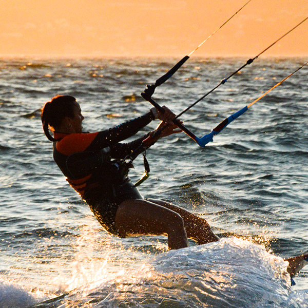kitesurfing dubai