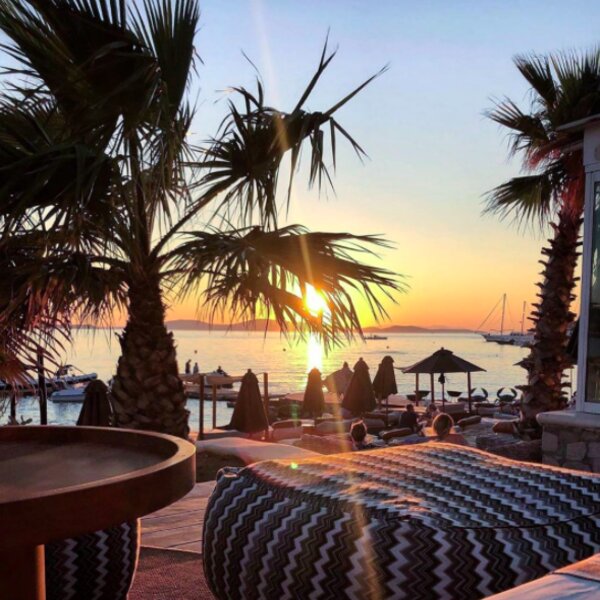 mykonos hippiefish