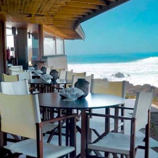 waterfront restaurant porto