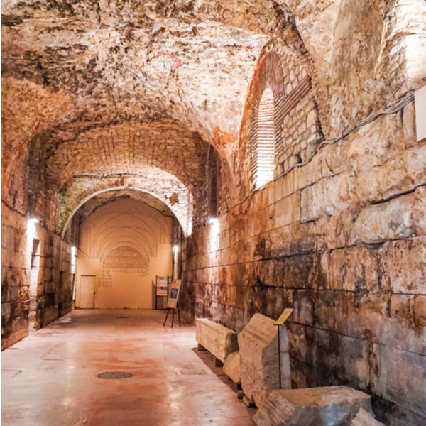 exploring underground tunnels in diocletians palace