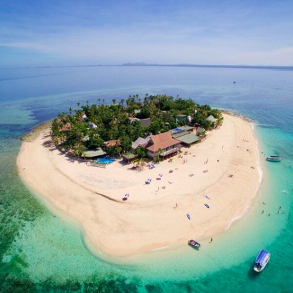 view of beachcomber beach in fiji