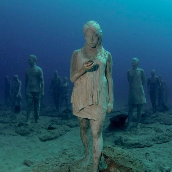 snorkelling at museo atlantico site in lanzarote