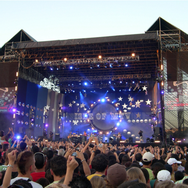 people watching live band at Isle of MTV concert in malta