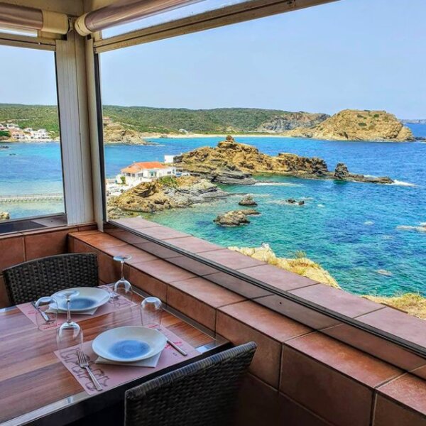 dinner with sea view at menorca restaurant