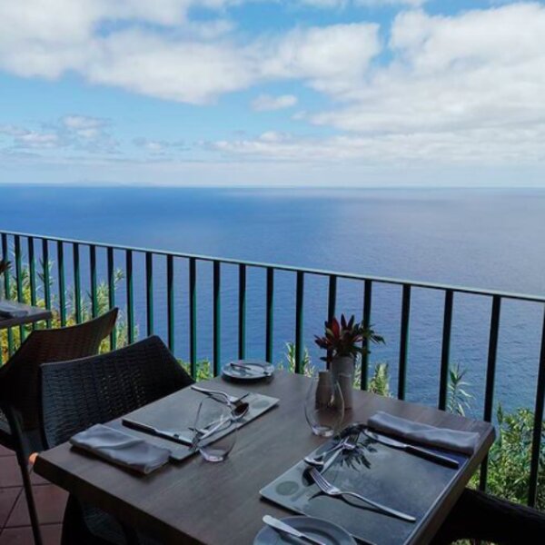 restaurant with sea view in madeira