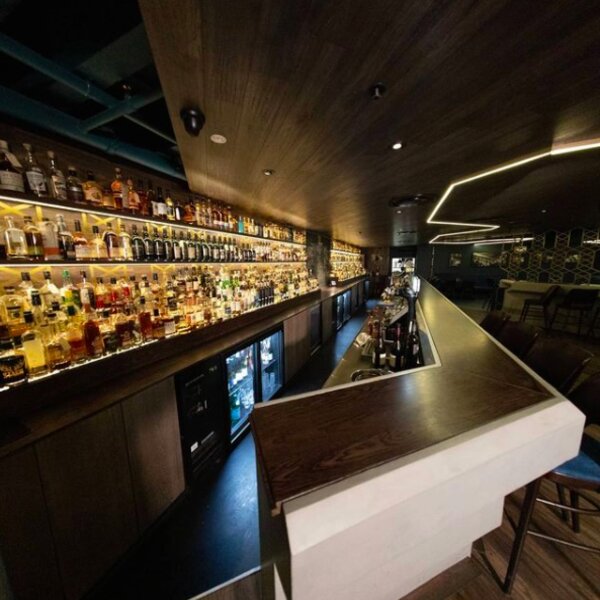 classy cocktail bar in auckland