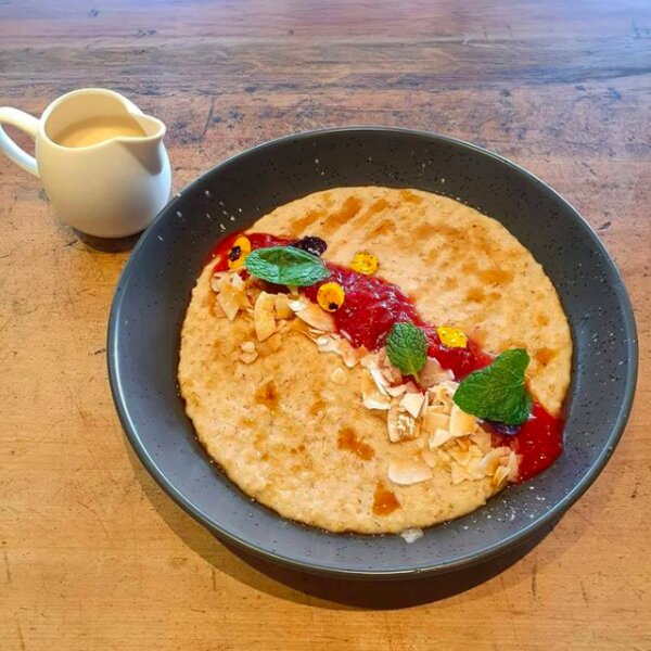 breakfast at auckland cafe