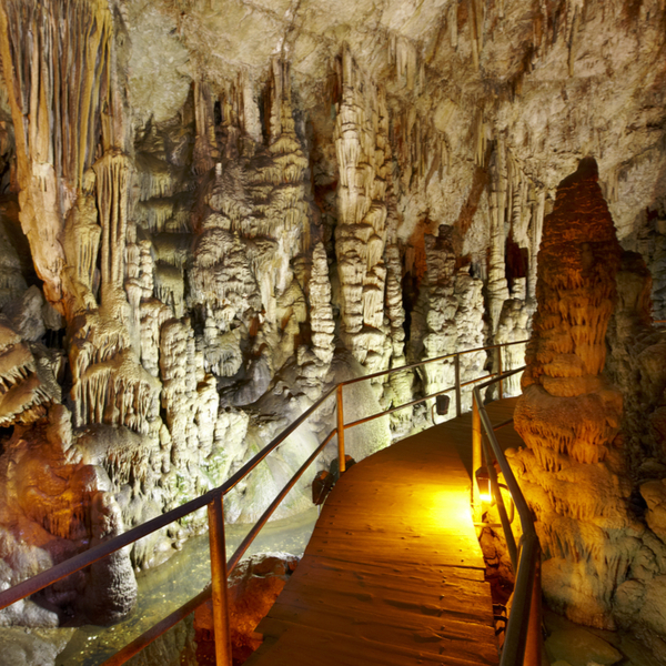 dikteon cave in crete