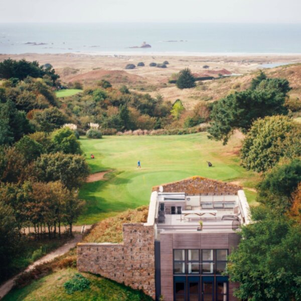 golf club with sea view in jersey