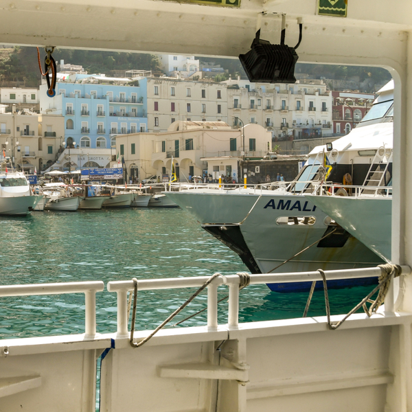 boat amalfi to capri
