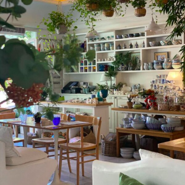 amalfi coast cafe
