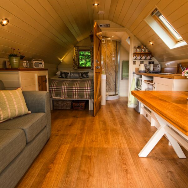 cosy glamping pod in devon