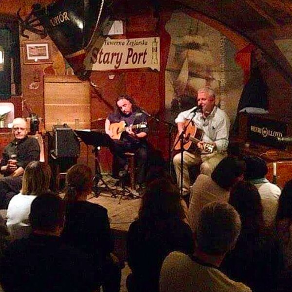 live music at krakow pub