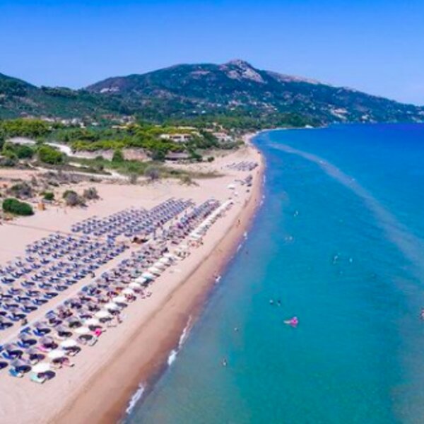 banana beach zante
