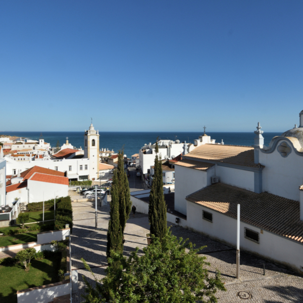 traditional buildings in albufeira