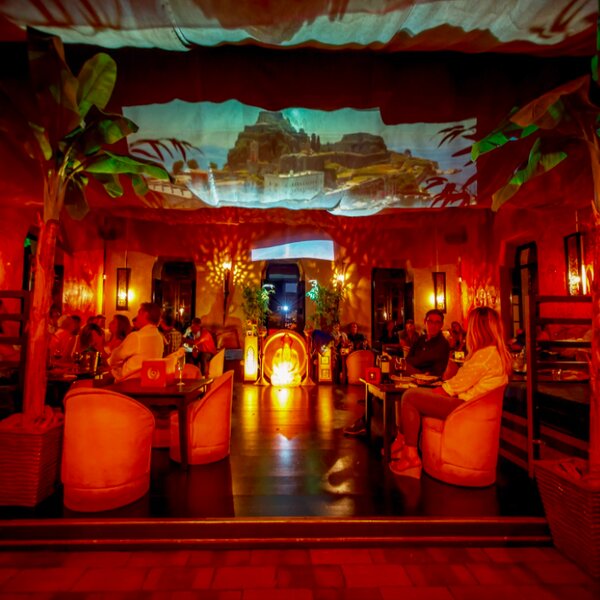 cool bar in albufeira