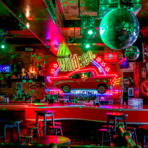 colourful bar in albufeira
