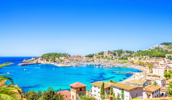 Mallorca Spring Break view of bay and houses