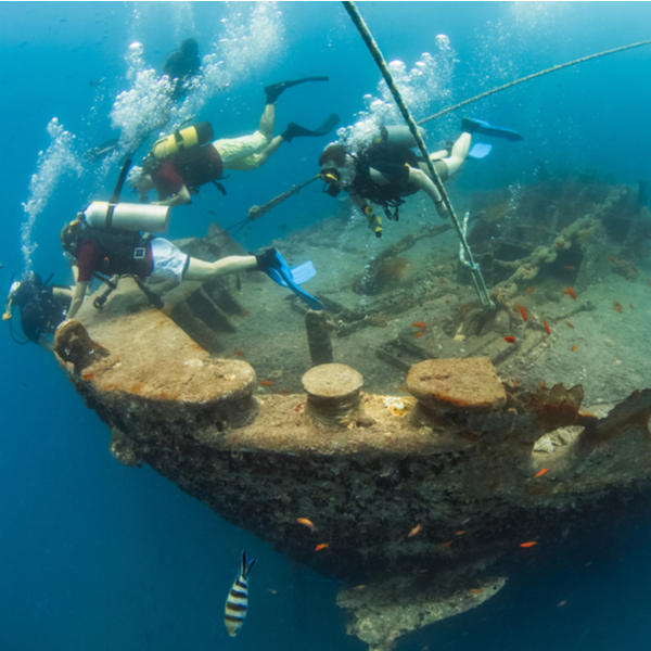 diving at shipwreck in sharm el sheikh