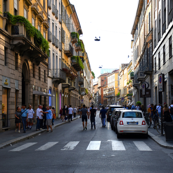 designer stores in milan