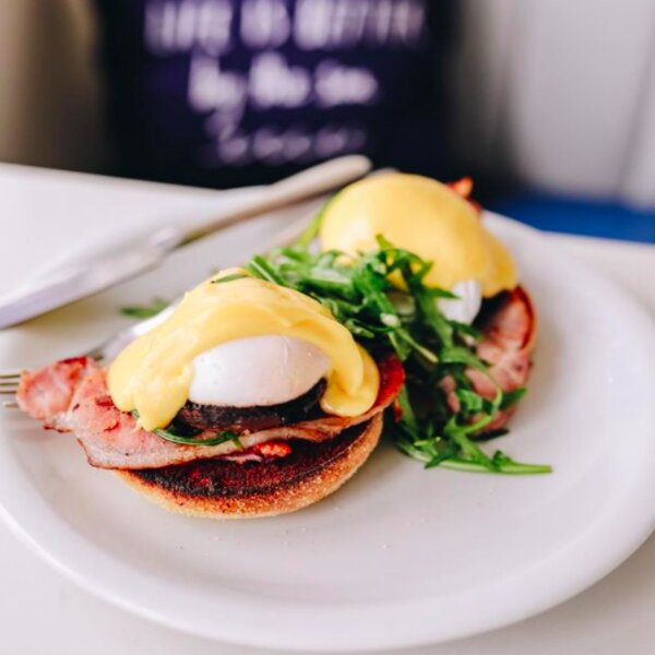 breakfast at dorset cafe