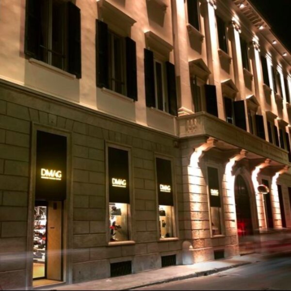 outlet store milan