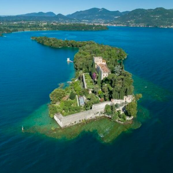 private island in lake garda