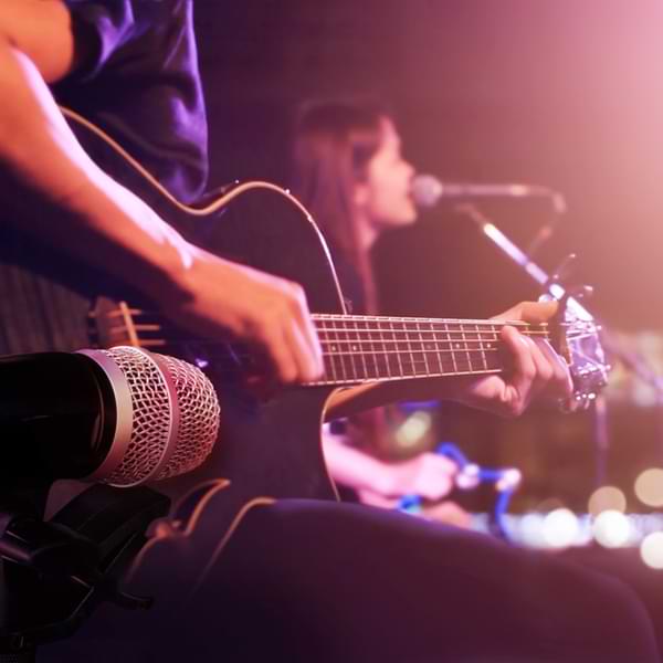 live music at bar in athens