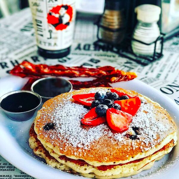pancakes at singapore coffee shop