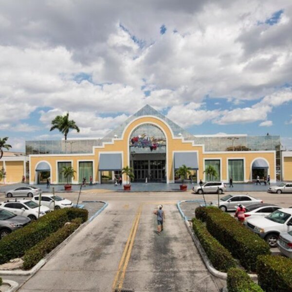 shopping mall miami