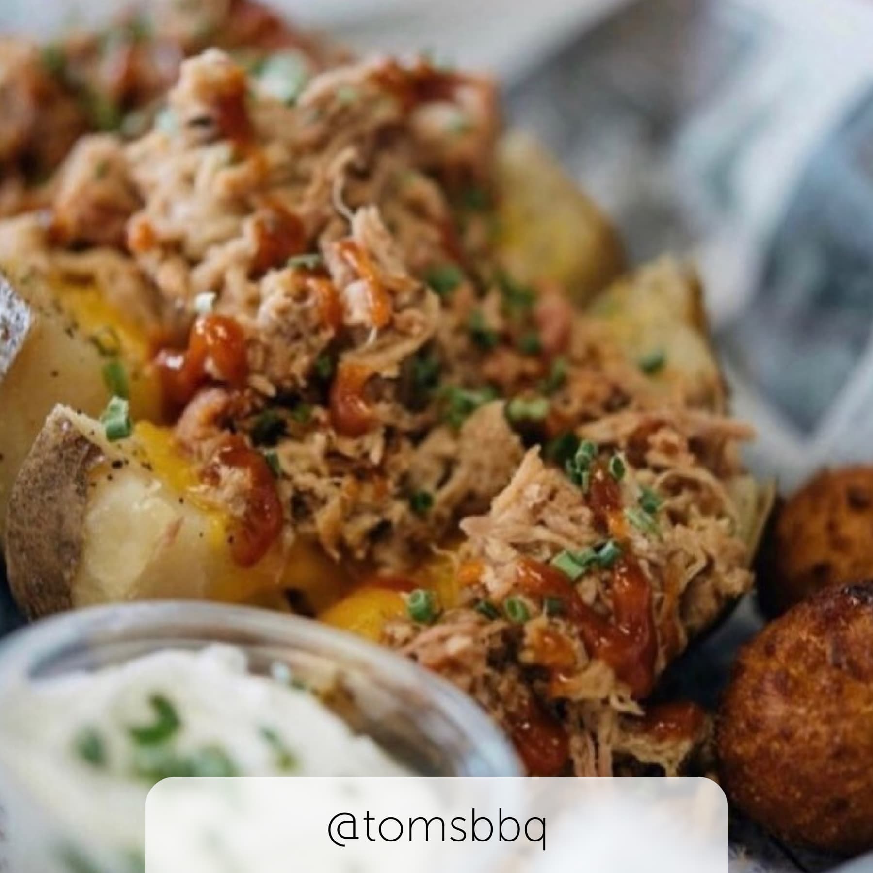 Close up of bbq'ed food at Tom's BBQ in Memphis