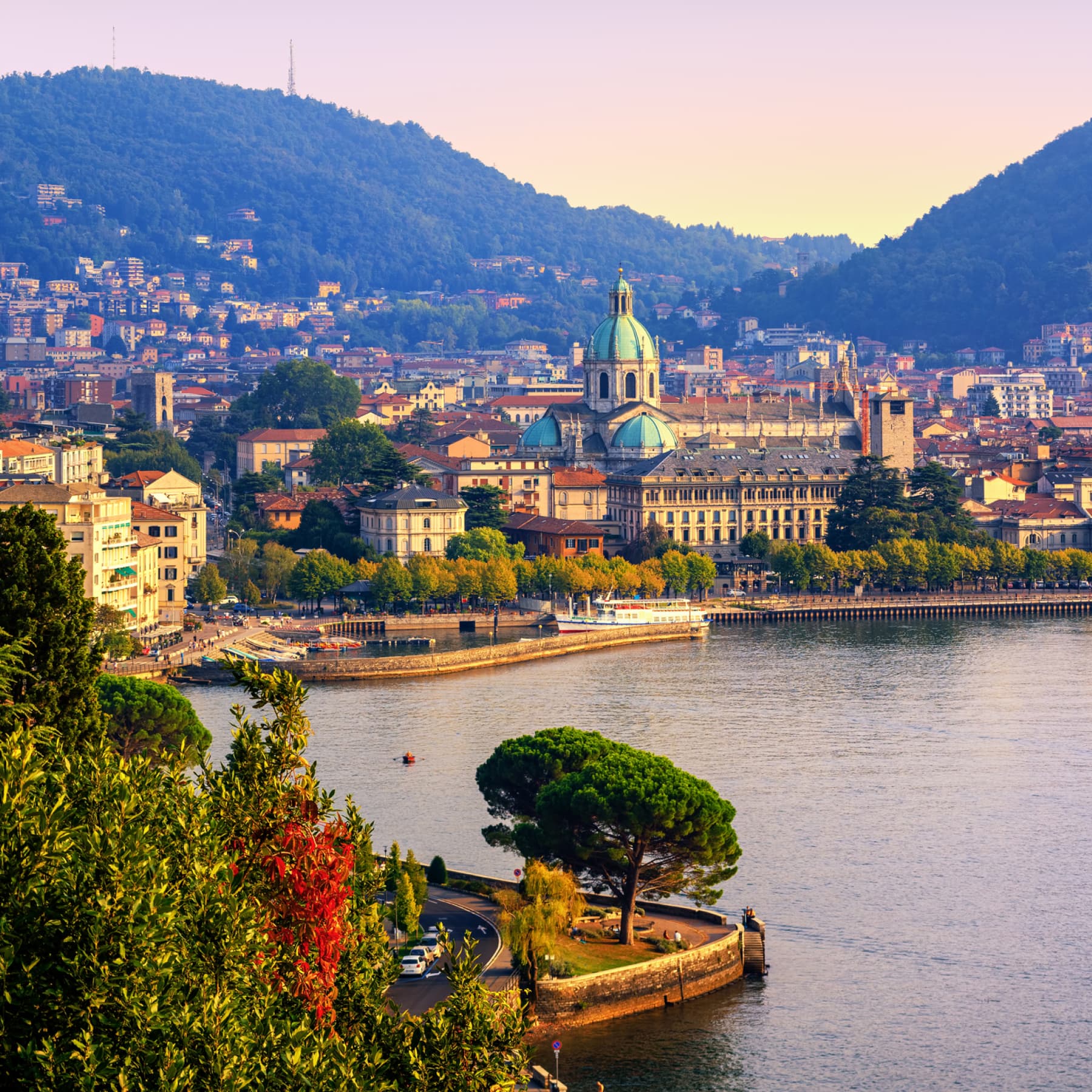 Como with the bay and cathedral in the backdrop