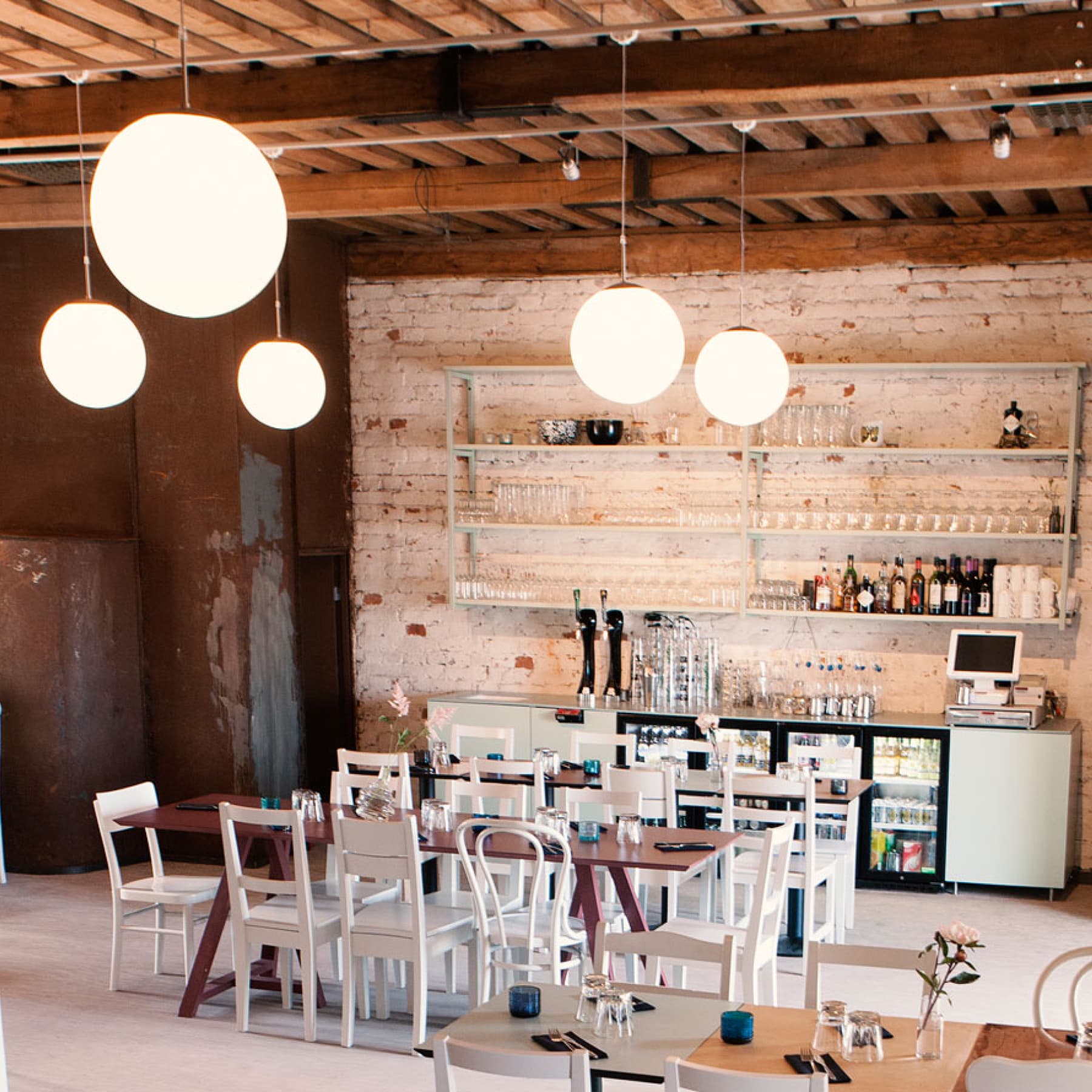 Inside of Lonna restaurant
