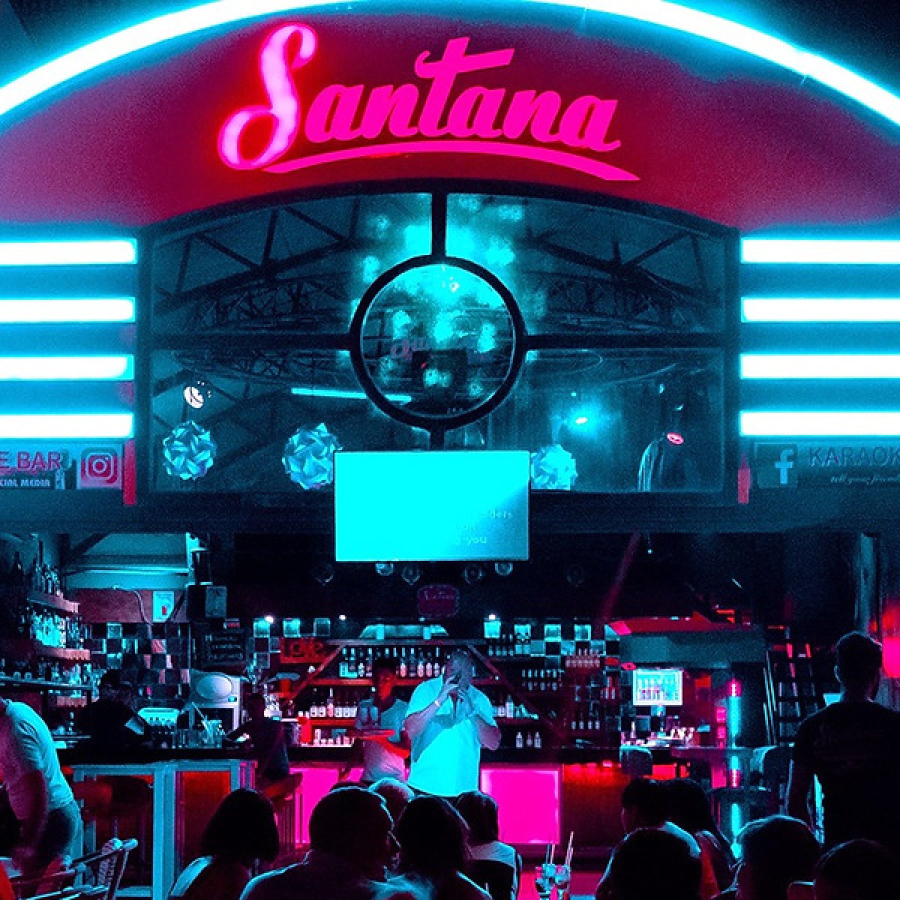 Santana dance bar