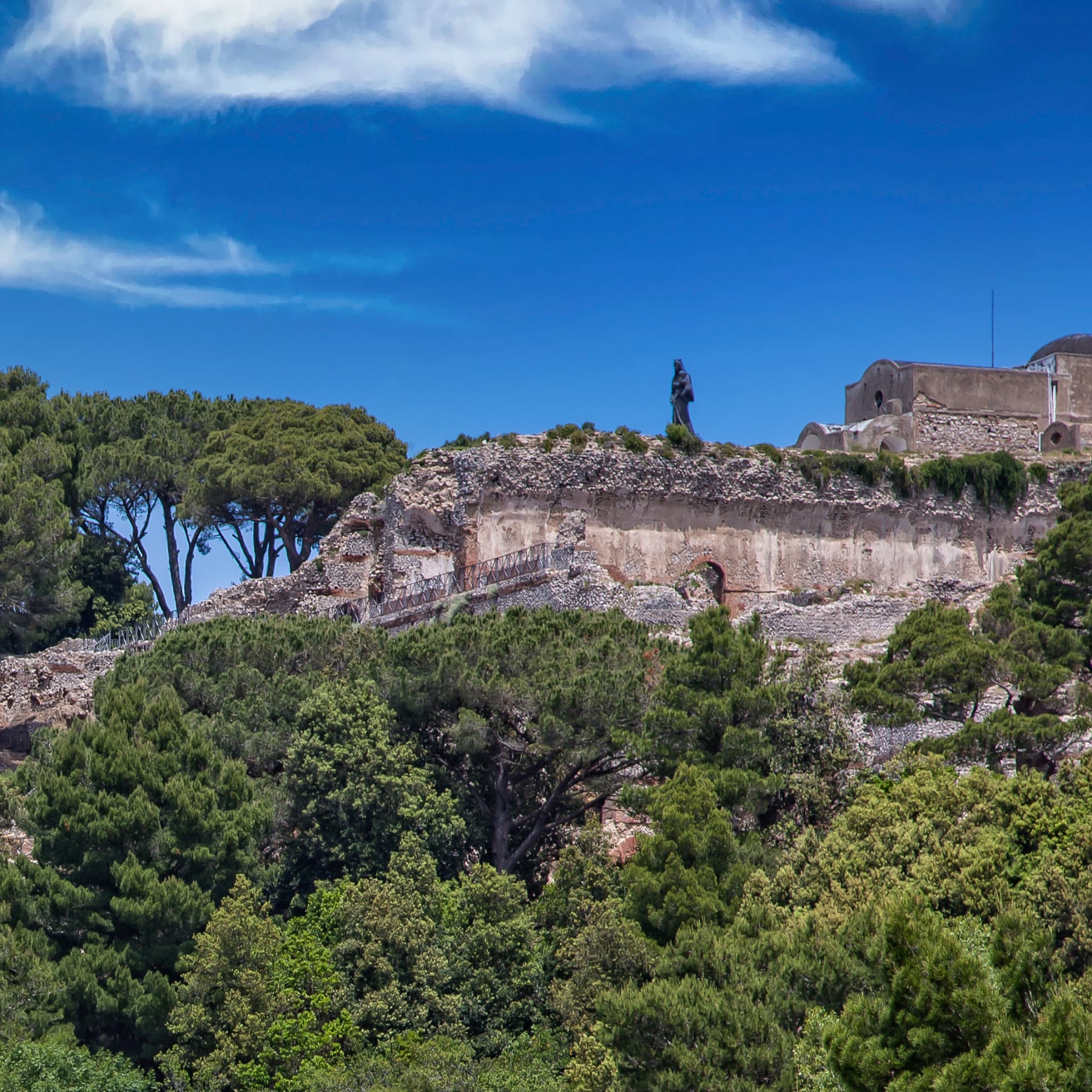 Landscape photo of Villa Jovis from below