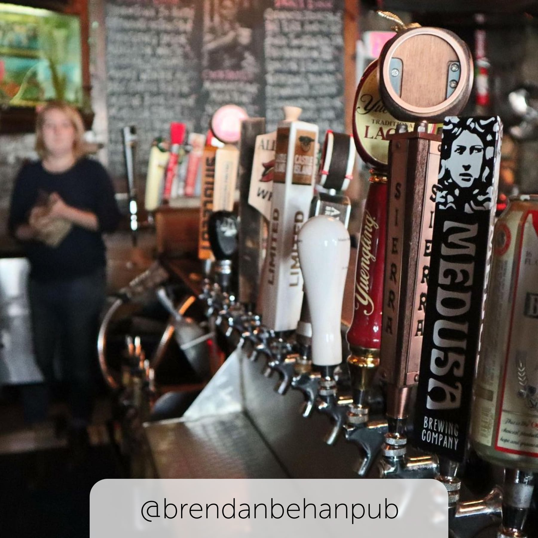 Brendan Behan beers at the ready