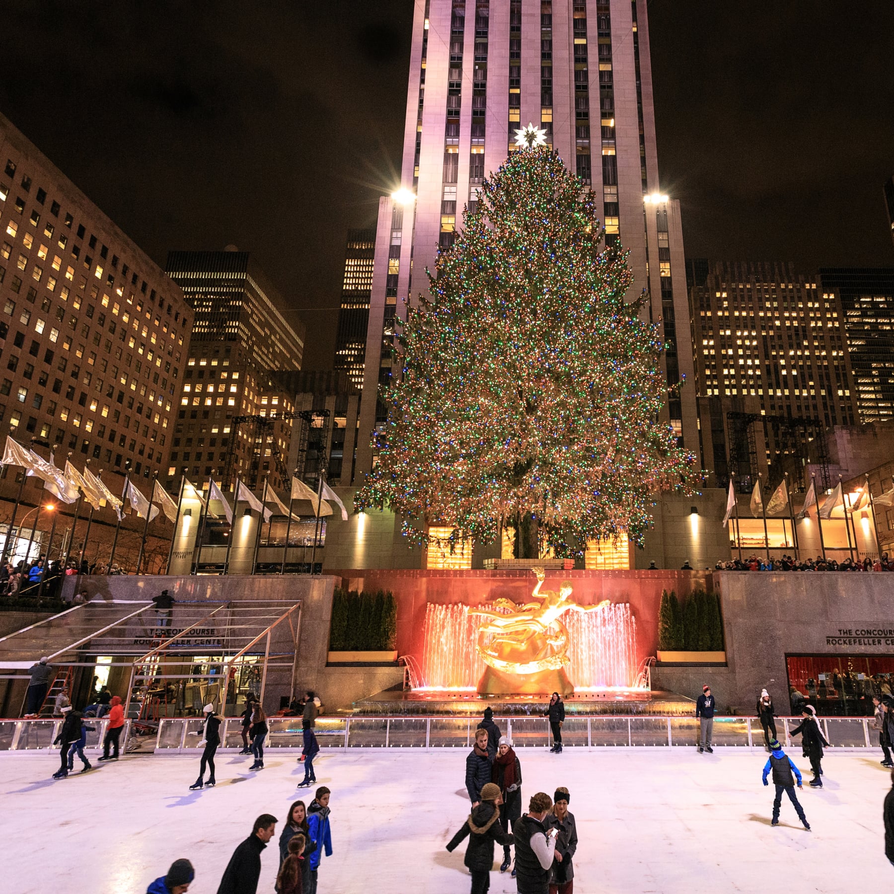 Skating at christmas in New York